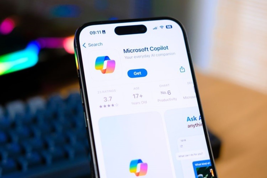 Cách cài Microsoft Copilot làm trợ lý ảo trên Android
